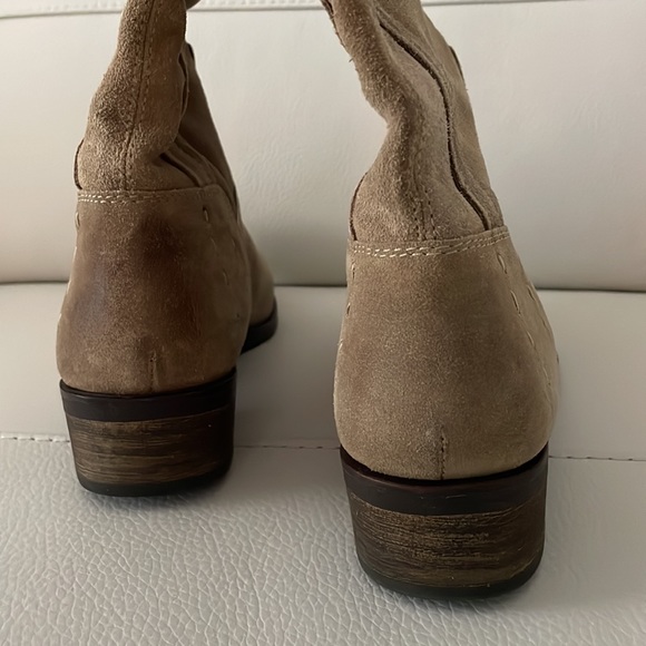 Vis-a-Vis Tall Suede Tan Boots - Picture 6 of 9